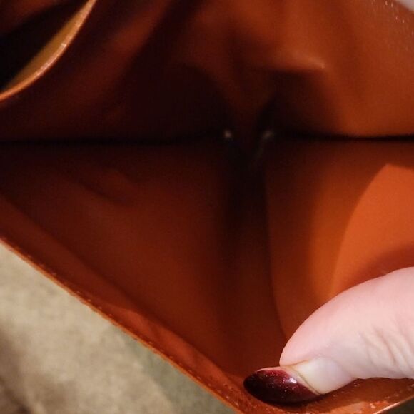 Givenchy Tan Leather Wallet with French Kisslock - Picture 13 of 14